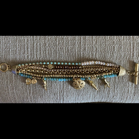 Happy Holidays 🎉 - Picture 2 of 4